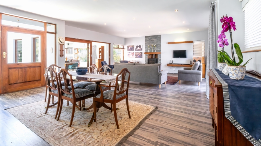 4 Bedroom Property for Sale in Heatherlands Western Cape